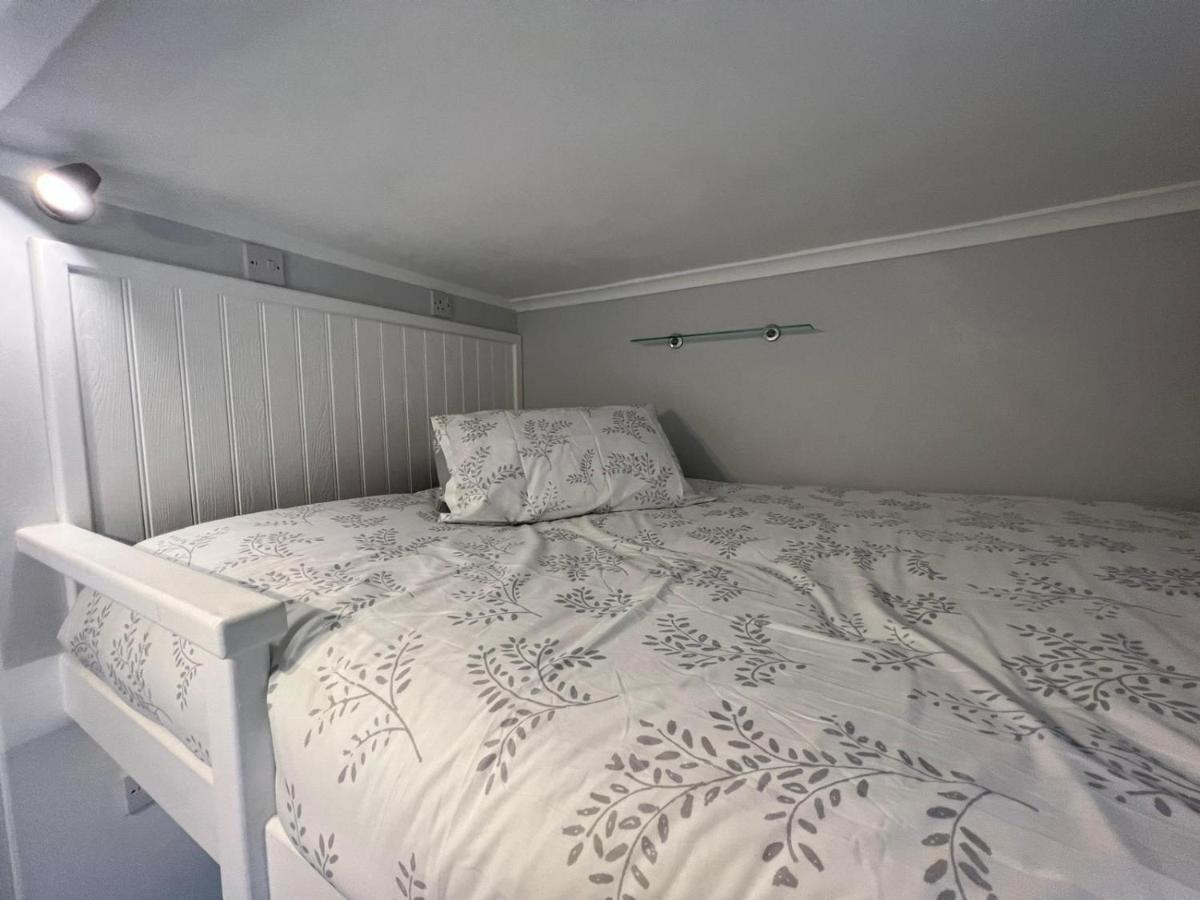 Holiday Properties Vauxhall Central Rooms Лондон Екстер'єр фото